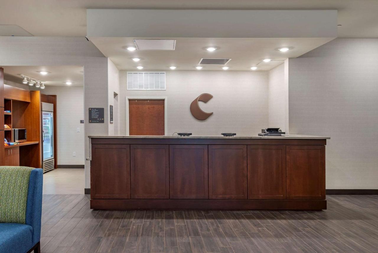 Comfort Suites Ньюнен Экстерьер фото