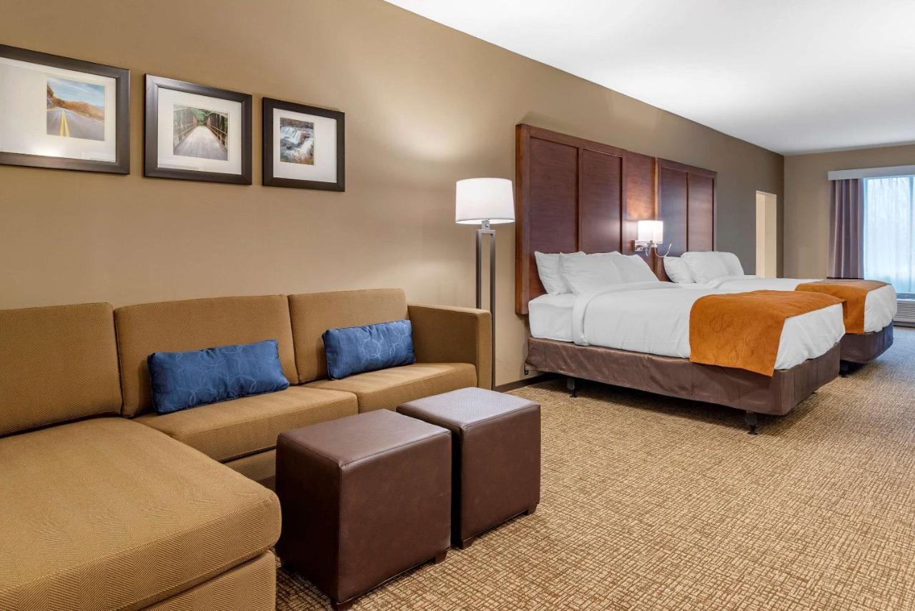 Comfort Suites Ньюнен Экстерьер фото