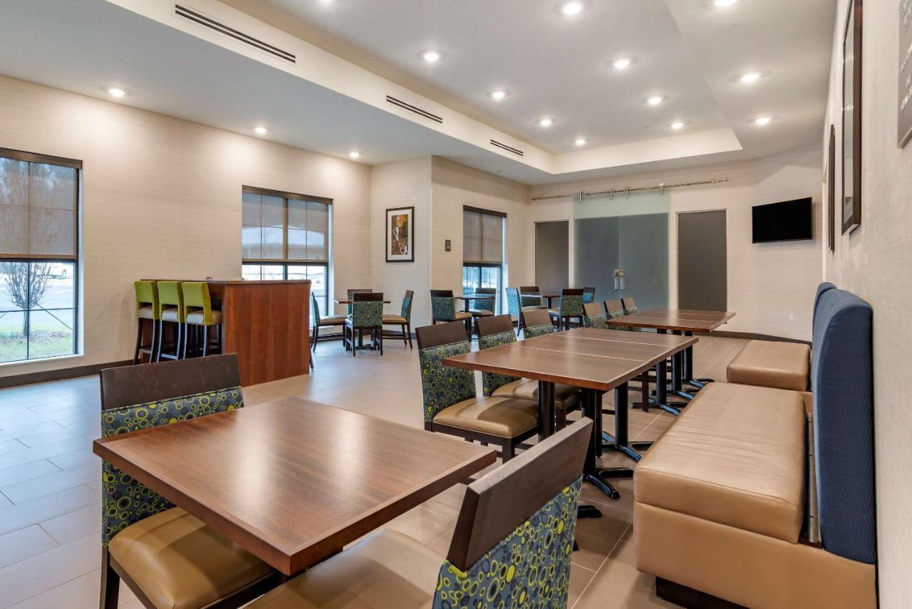 Comfort Suites Ньюнен Экстерьер фото